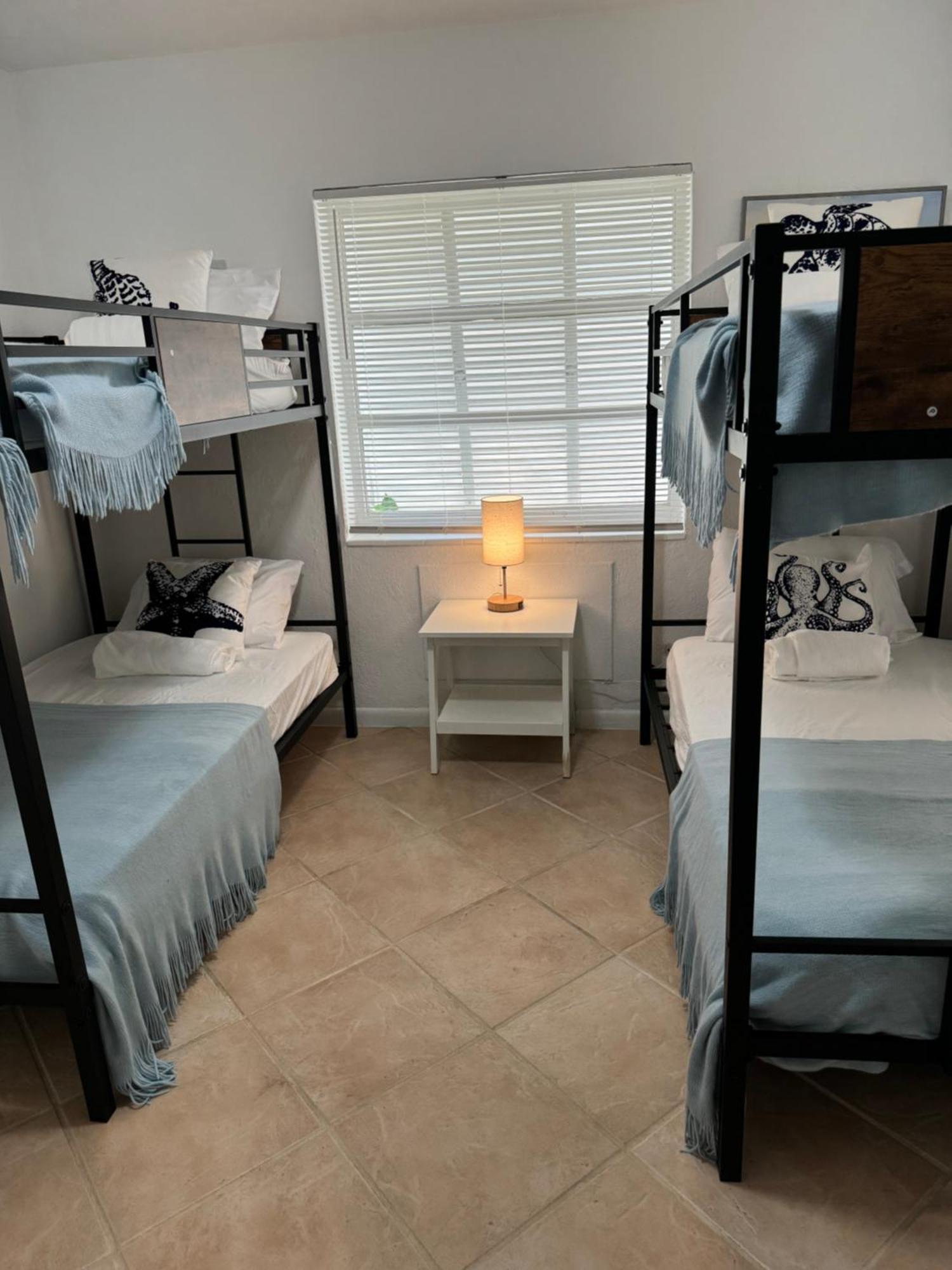 Hostel Beds & Sheets Fll Airport 데이니아 비치 외부 사진